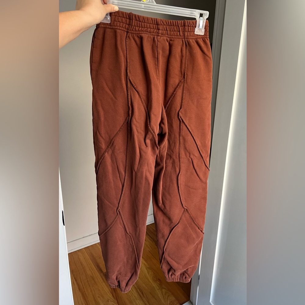 by.DYLN rust colored sweatpants